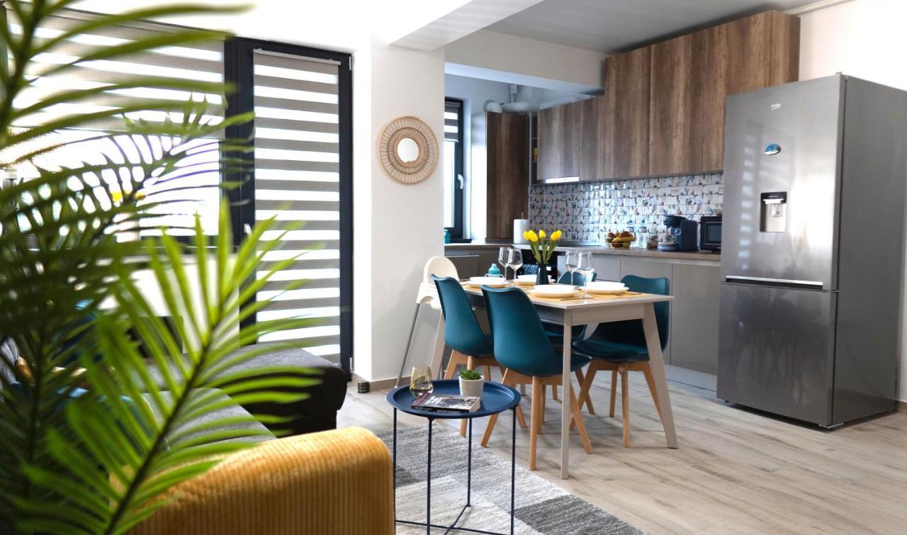 'Just Like Home' Apartment - With Private Parking Place Galaţi Exteriör bild