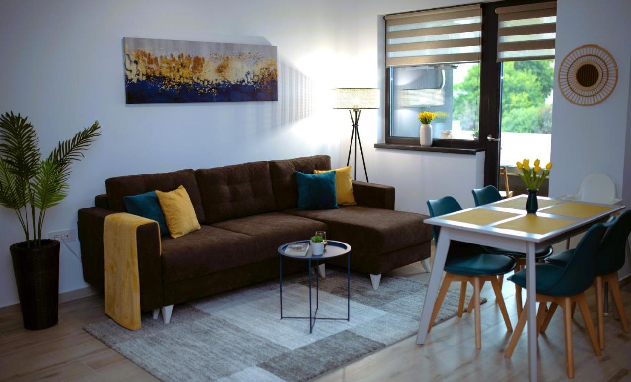 'Just Like Home' Apartment - With Private Parking Place Galaţi Exteriör bild
