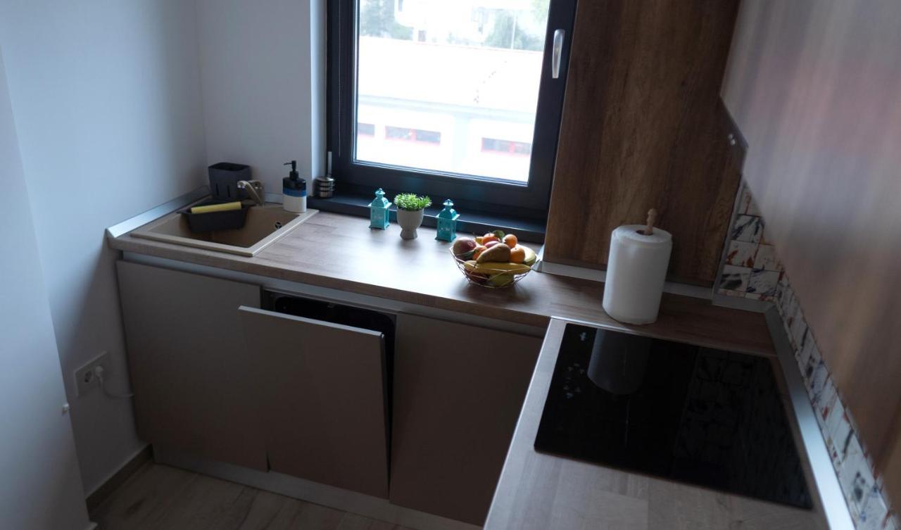 'Just Like Home' Apartment - With Private Parking Place Galaţi Exteriör bild