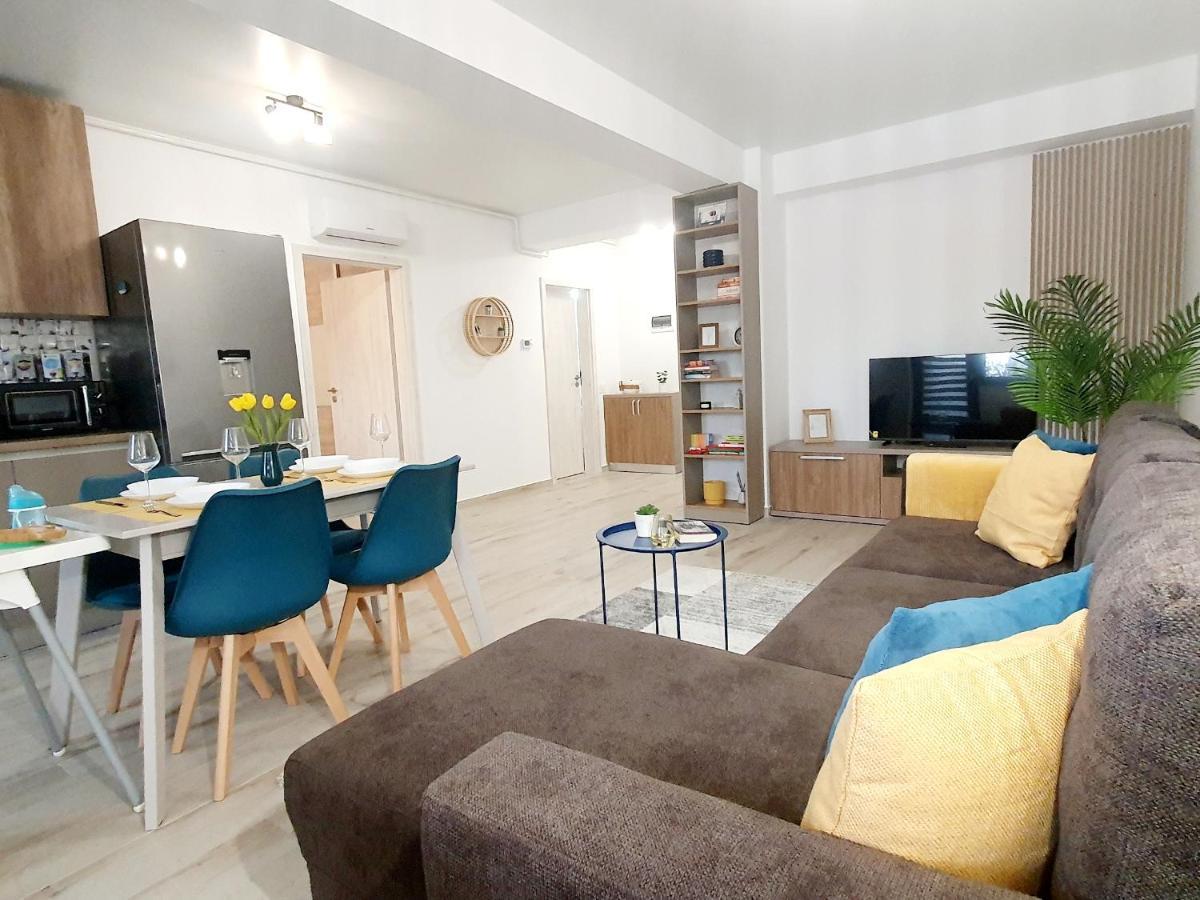 'Just Like Home' Apartment - With Private Parking Place Galaţi Exteriör bild