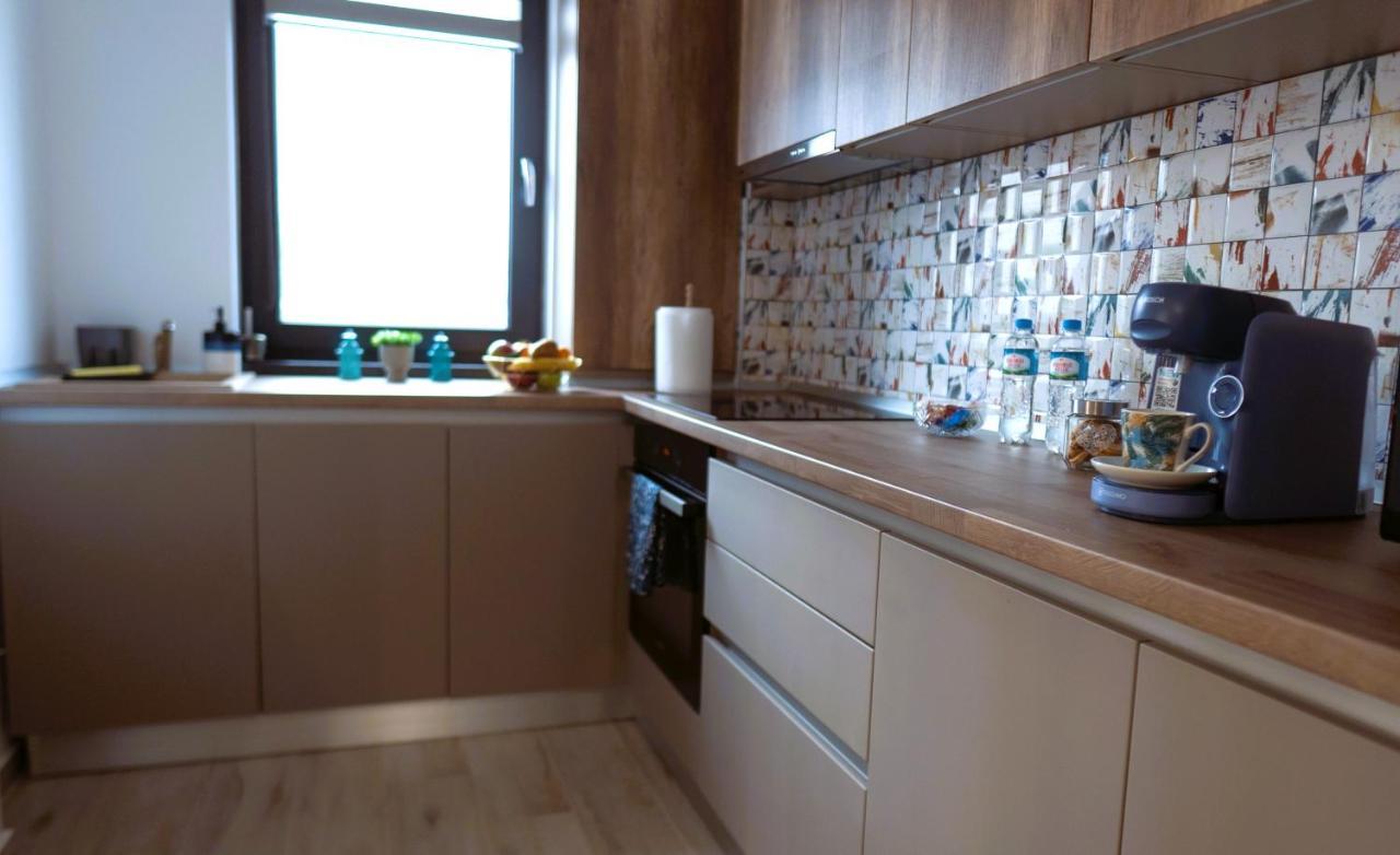 'Just Like Home' Apartment - With Private Parking Place Galaţi Exteriör bild