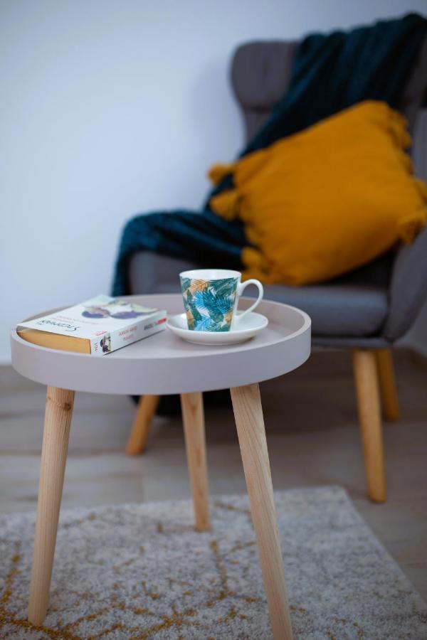 'Just Like Home' Apartment - With Private Parking Place Galaţi Exteriör bild